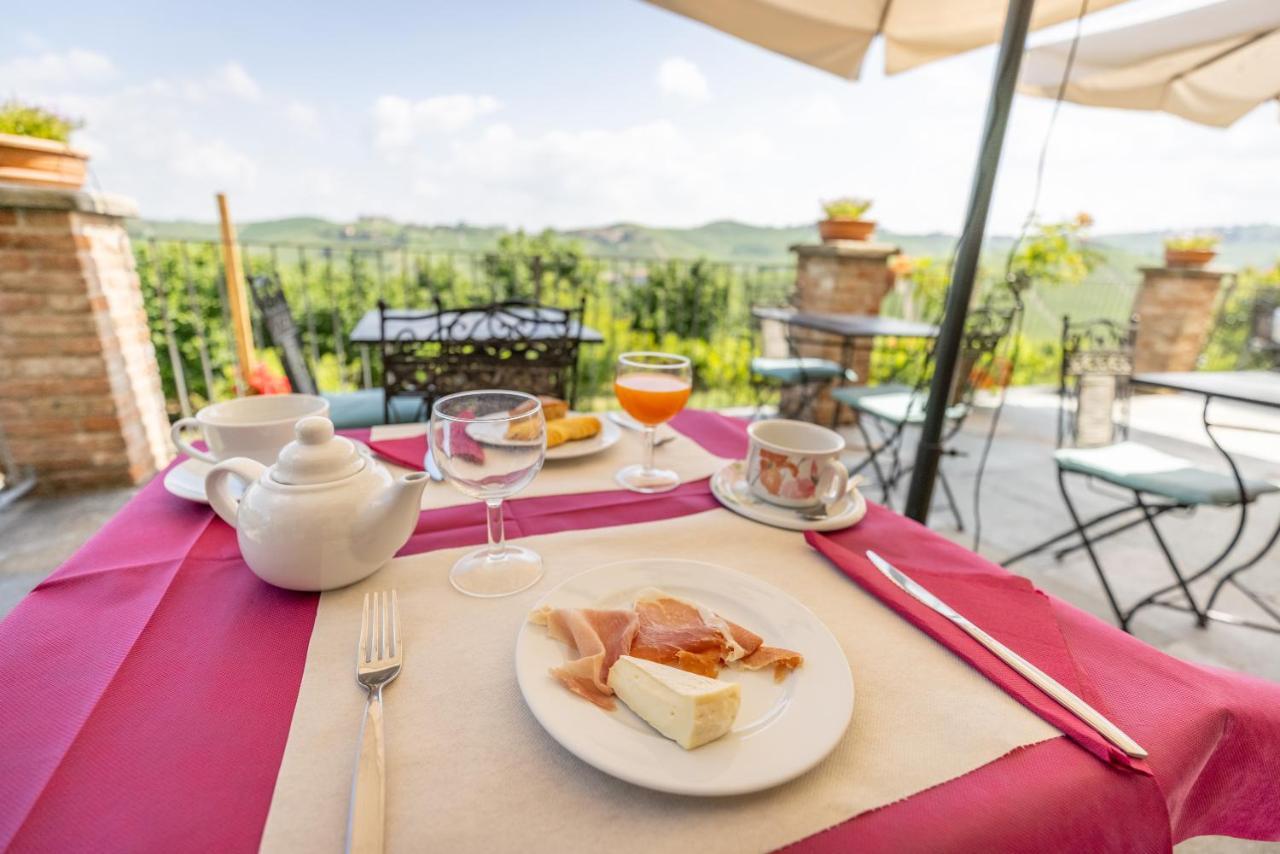 Agriturismo Tre Stelle บาร์บาเรสโก ภายนอก รูปภาพ